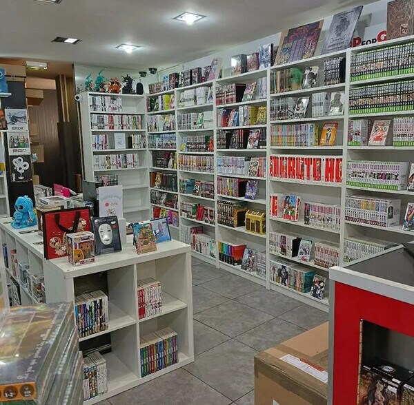 Retail in Le Havre for lease - Interior Photo - Image 2 of 4