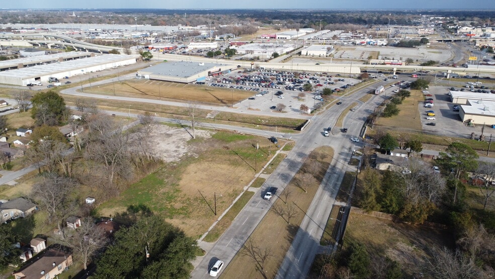 750 N Victory Dr, Houston, TX for lease - Building Photo - Image 2 of 5