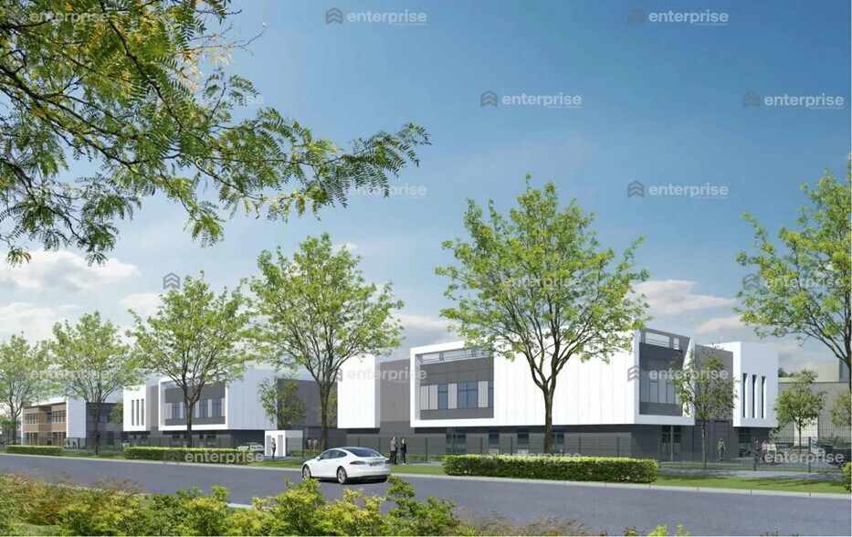 Flex in Montataire for lease - Building Photo - Image 3 of 3