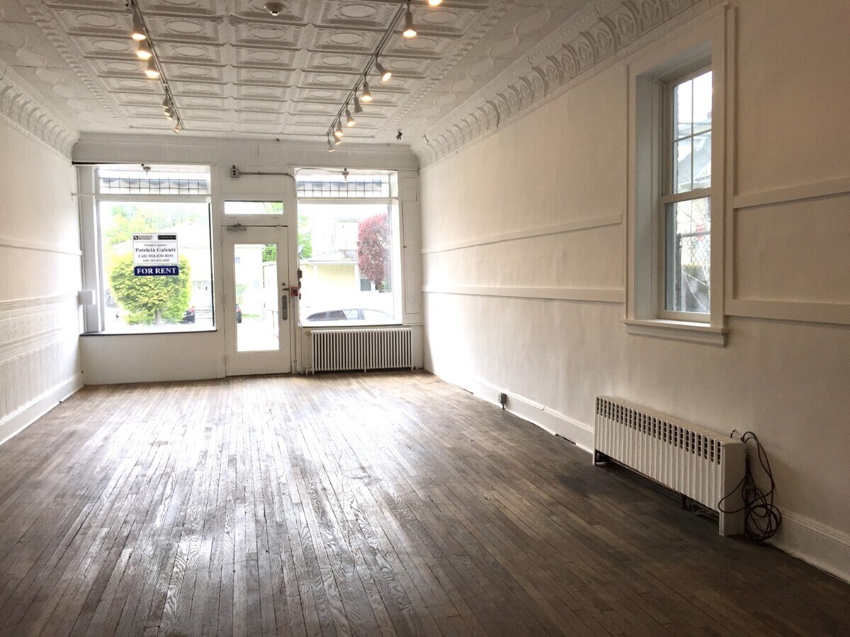 311 Hamilton Ave, Greenwich, CT 06830