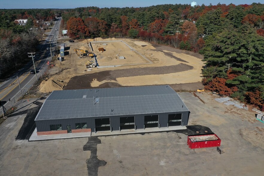 2406 Cranberry Hwy, Wareham, MA for sale - Building Photo - Image 1 of 1