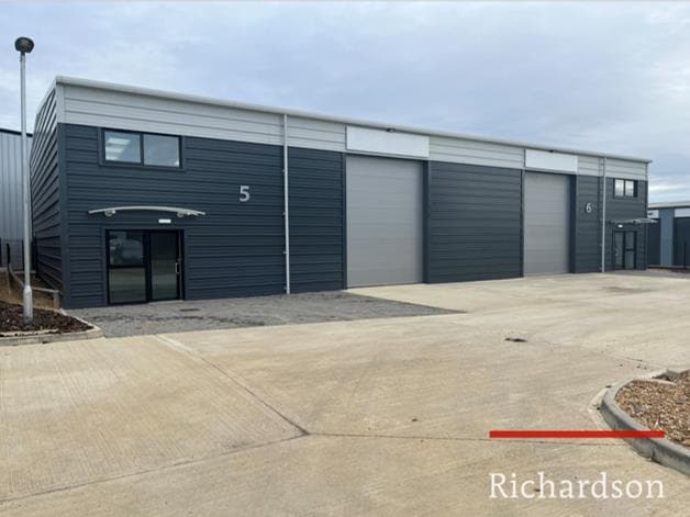 Industrial in Yaxley for lease - Primary Photo - Image 1 of 1