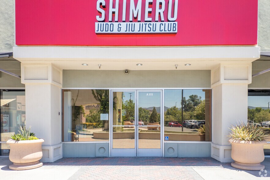 17600 Collier Ave, Lake Elsinore, CA for sale - Building Photo - Image 3 of 4