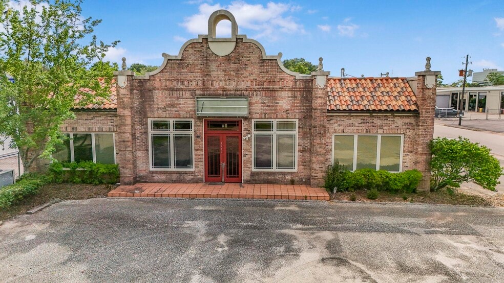 1250 W I-65 Service Rd S, Mobile, AL for sale - Building Photo - Image 1 of 18