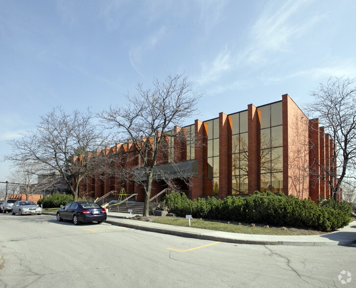 1051 Tapscott Rd, Toronto, ON for lease - Building Photo - Image 3 of 3