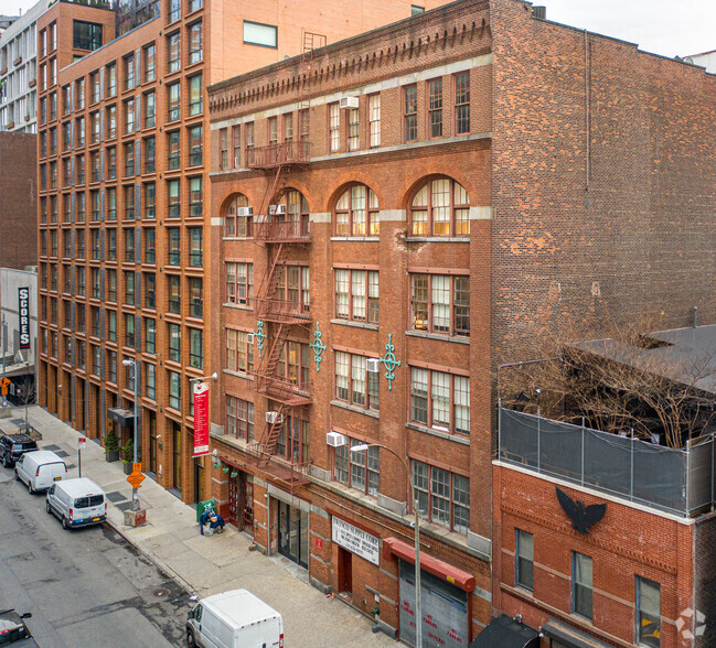 548 W 28th St, New York, NY for lease - Building Photo - Image 3 of 9