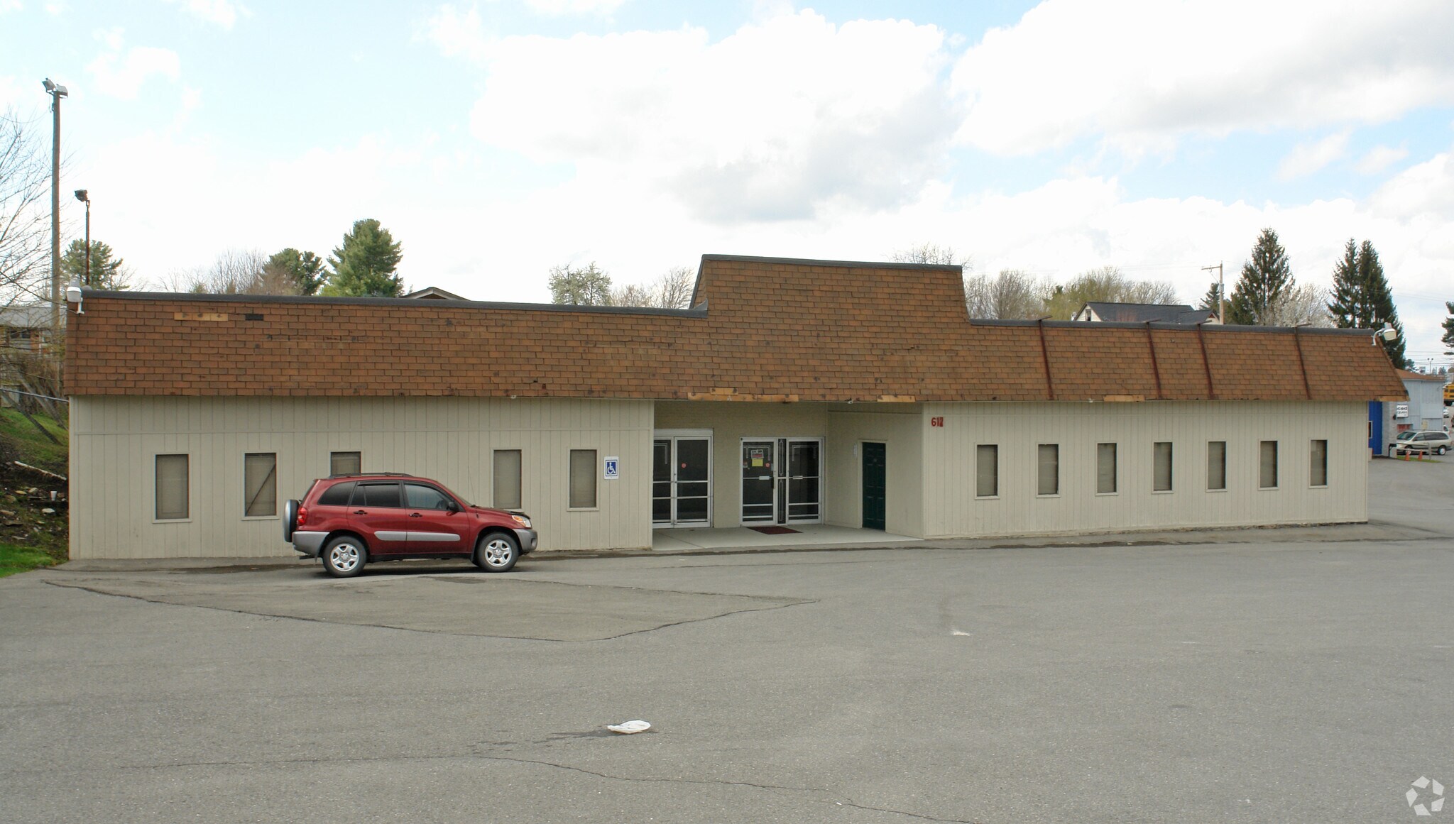 612 S Eisenhower Dr, Beckley, WV 25801 Retail for Sale