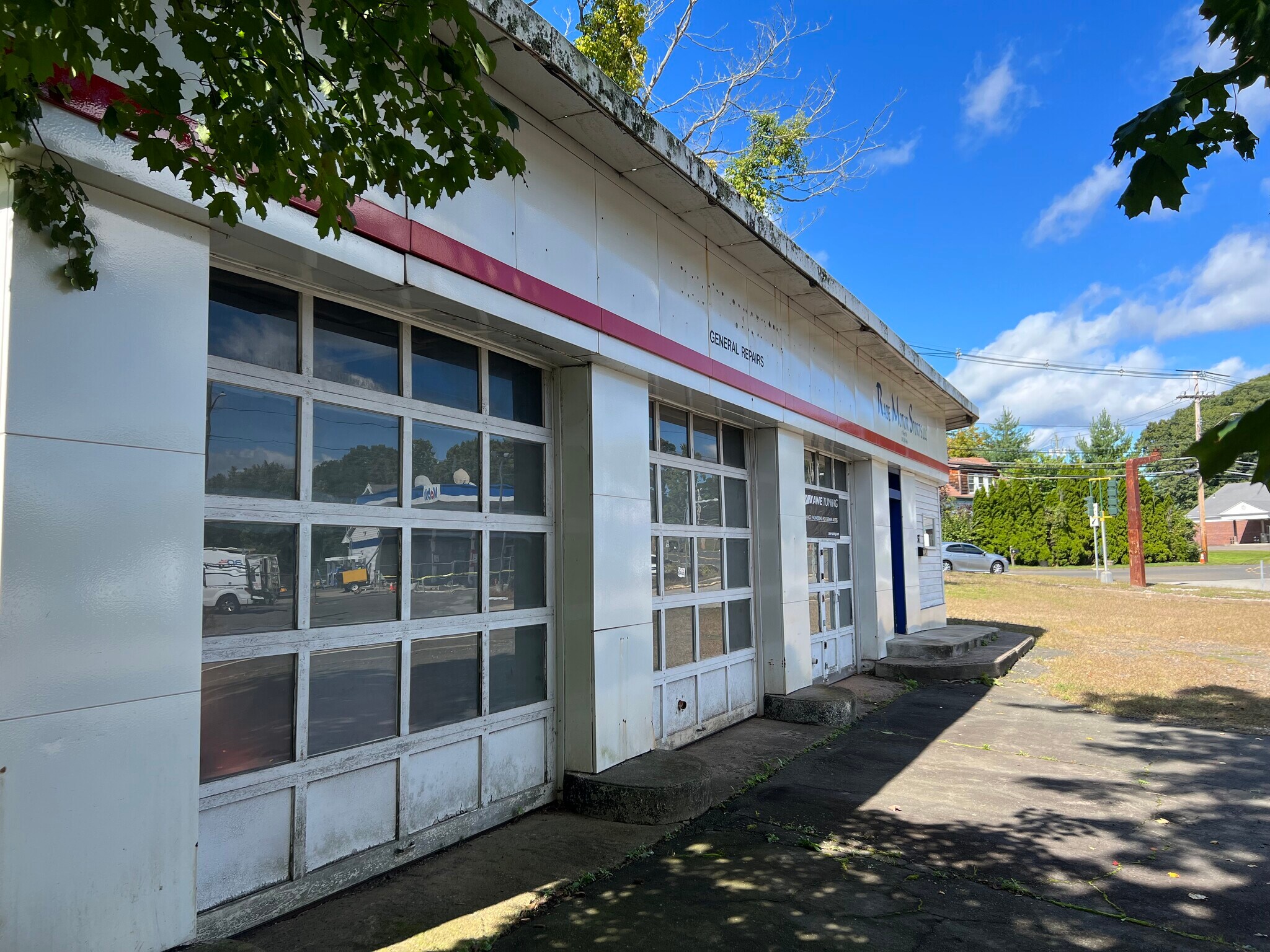 37 River Rd, Wallingford, CT for sale Primary Photo- Image 1 of 1