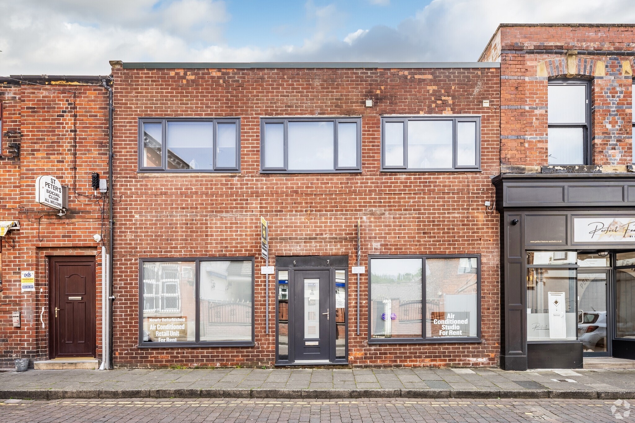 5-7 Corporation St, Stalybridge for sale Primary Photo- Image 1 of 1