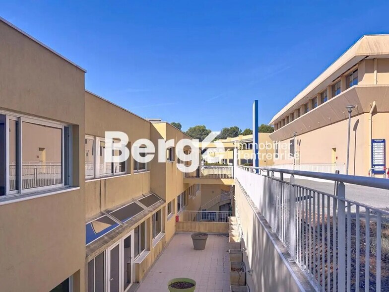 Office in Valbonne for lease - Building Photo - Image 1 of 8