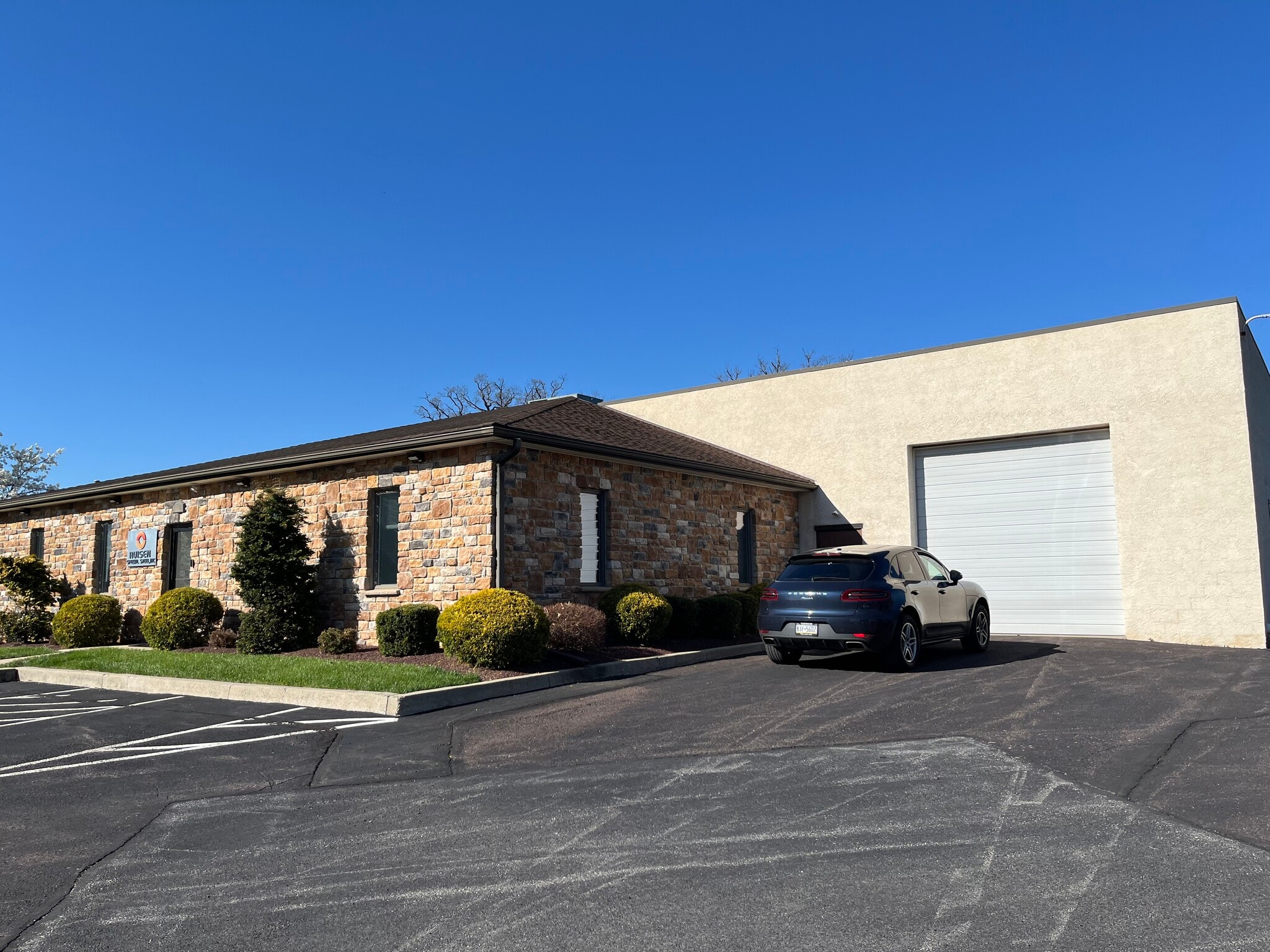 398-426 Industrial Dr, North Wales, PA for lease Building Photo- Image 1 of 8