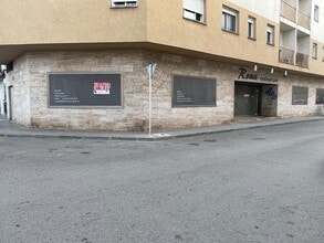 Retail in Amposta, Tarragona for lease Interior Photo- Image 1 of 11