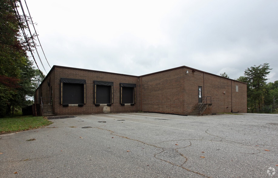 1203 Farrington St SW, Conover, NC for sale - Primary Photo - Image 1 of 1