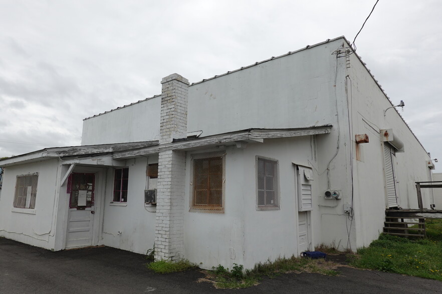 9616-9800 Hosier St, Newport News, VA for lease - Building Photo - Image 2 of 13