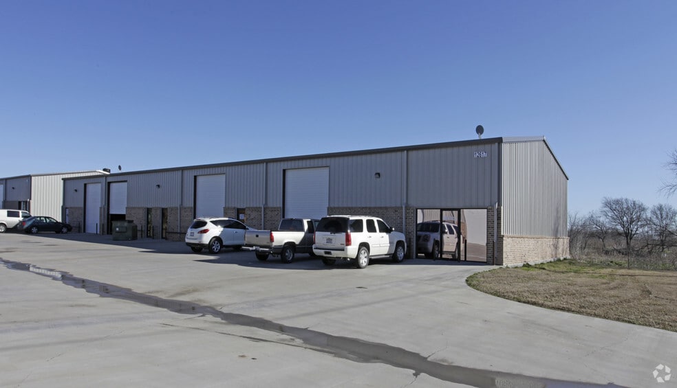 12621 E FM 917, Alvarado, TX 76009