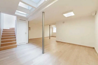 Office in Paris for lease Interior Photo- Image 1 of 5