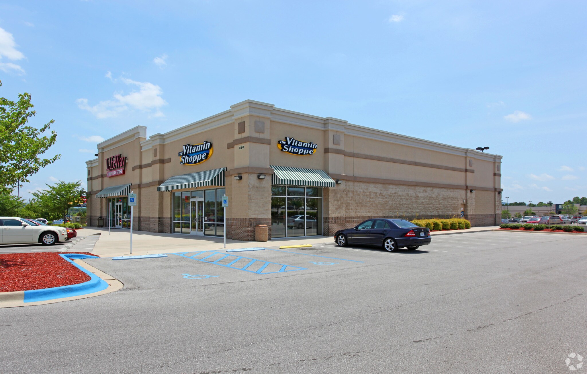 6275 University Dr NW, Huntsville, AL 35806 Westside CentreB5