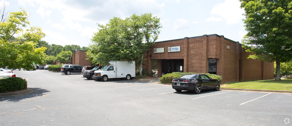 1710 Cumberland Point Dr SE, Marietta, GA for lease - Primary Photo - Image 1 of 4