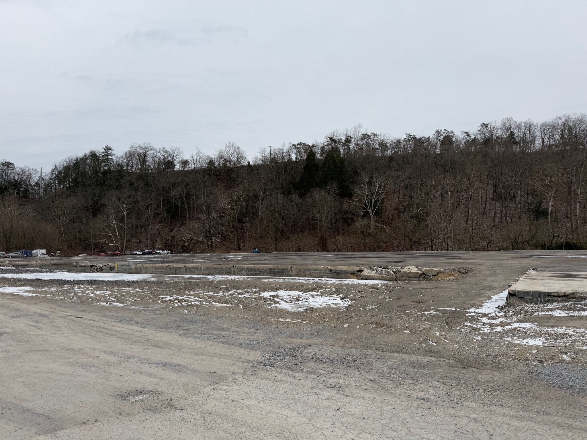 204 Baltic Dr, Weber City, VA for lease Primary Photo- Image 1 of 2