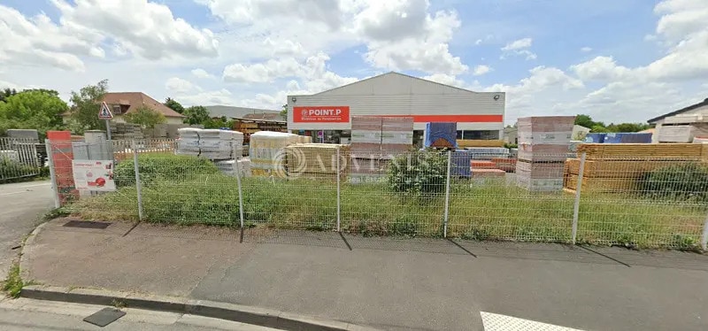 Office in Châteaubernard for lease - Building Photo - Image 1 of 1