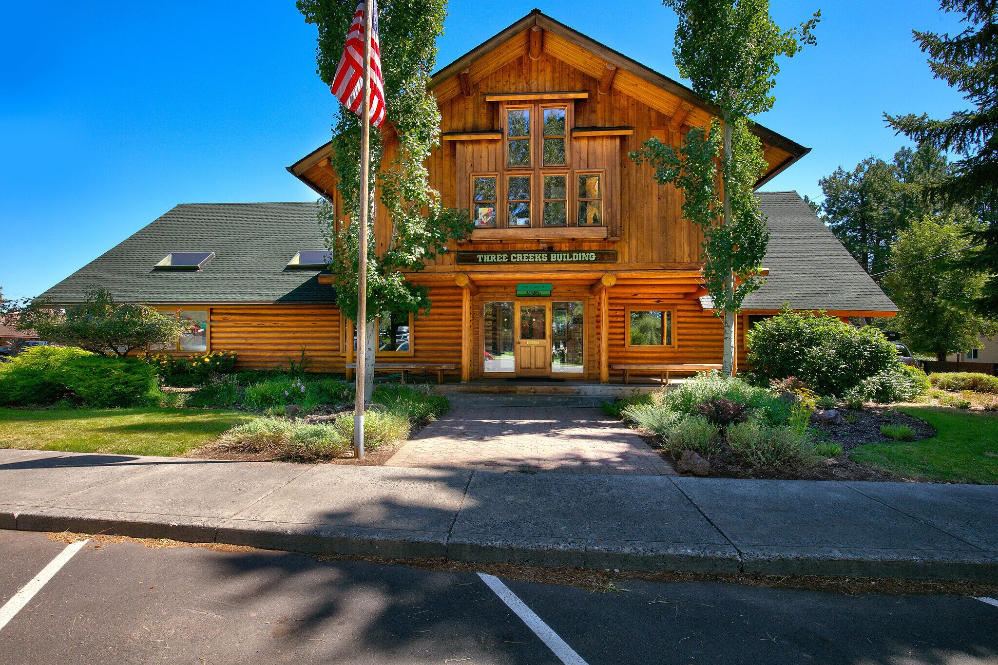 220 S Ash St, Sisters, OR for sale Building Photo- Image 1 of 1