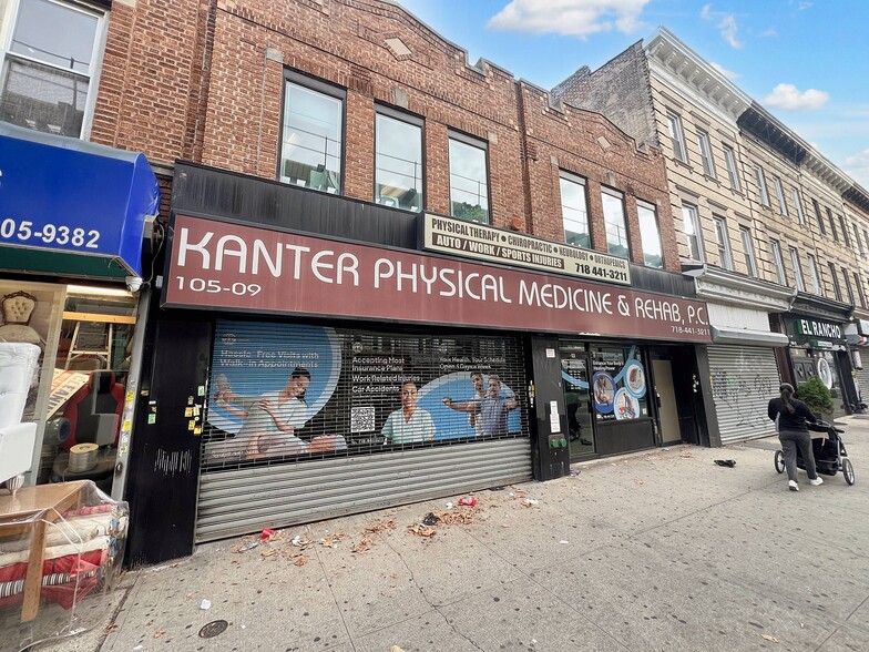 105-09 Jamaica Ave, Richmond Hill, NY for sale - Building Photo - Image 3 of 10