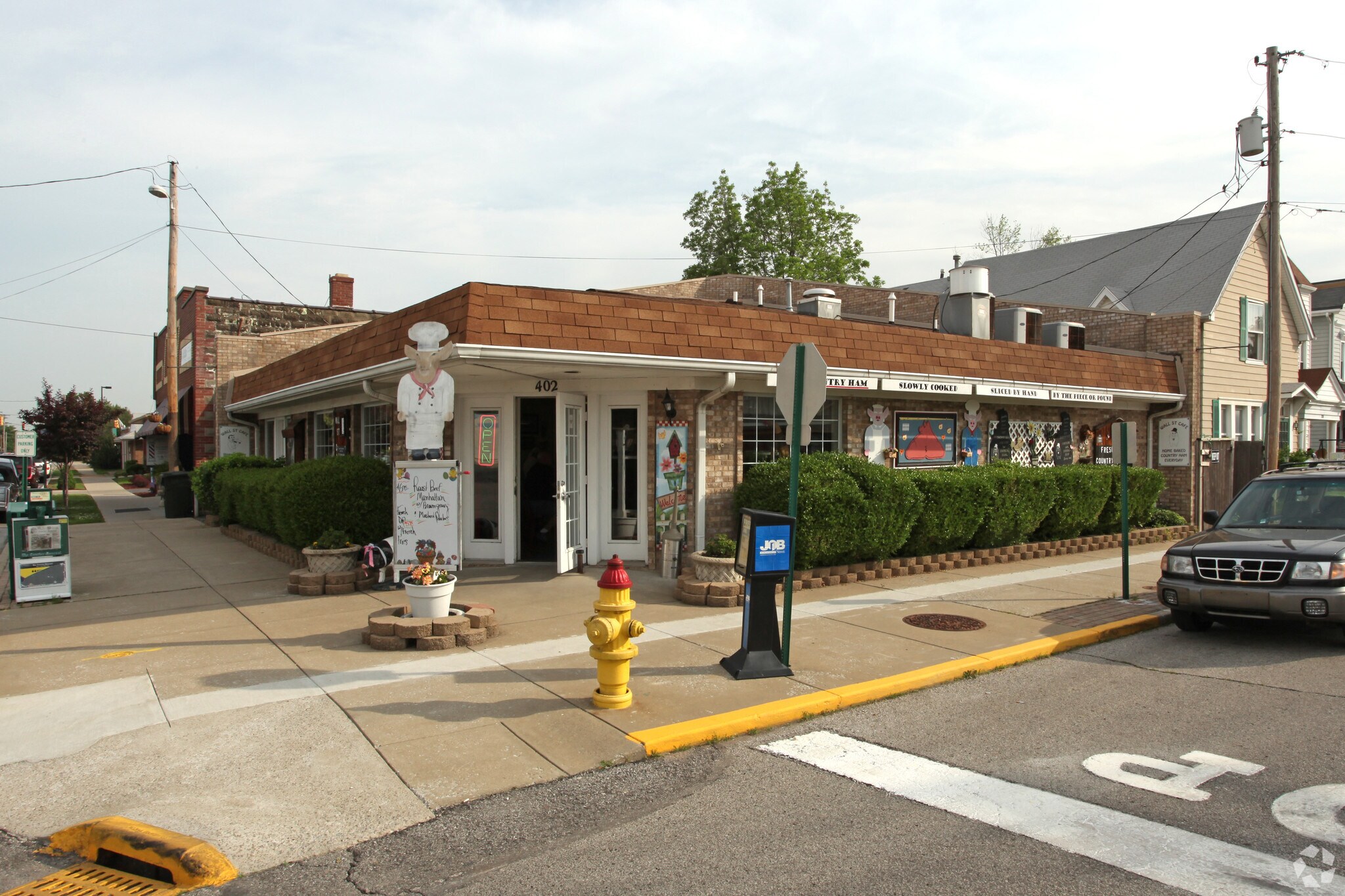402 Wall St, Jeffersonville, IN for sale Primary Photo- Image 1 of 1