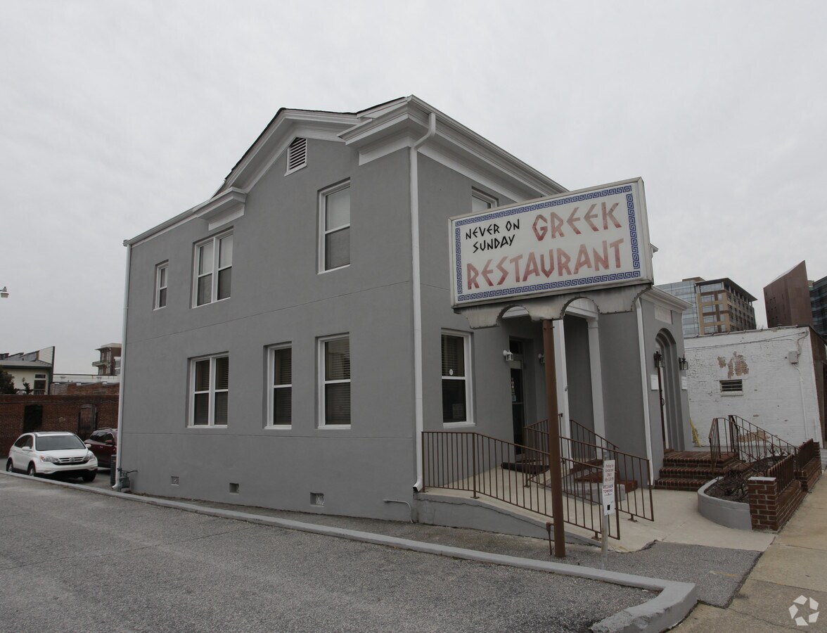 210 E Coffee St, Greenville, SC 29601