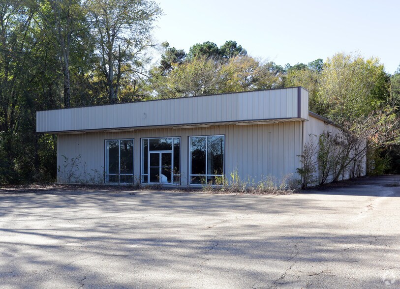 909 Broadnax St, Daingerfield, TX for sale - Primary Photo - Image 1 of 1