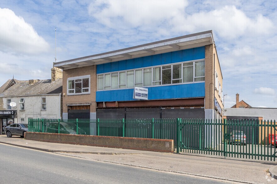 171 Lincoln Rd, Peterborough for lease - Building Photo - Image 1 of 2