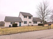 141 Meadowpark Dr, Cambridge OH - Duplex Property