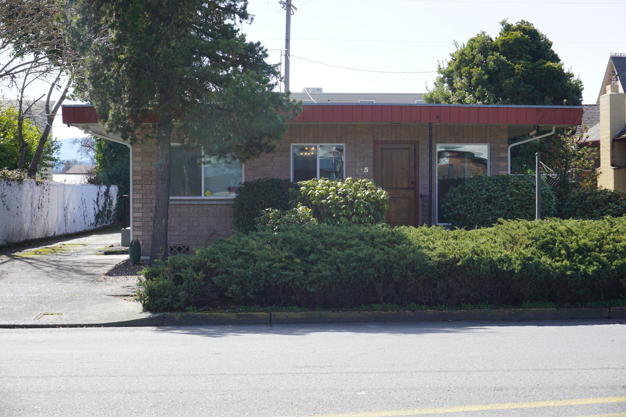 115 NE A St, Grants Pass, OR for sale Primary Photo- Image 1 of 1