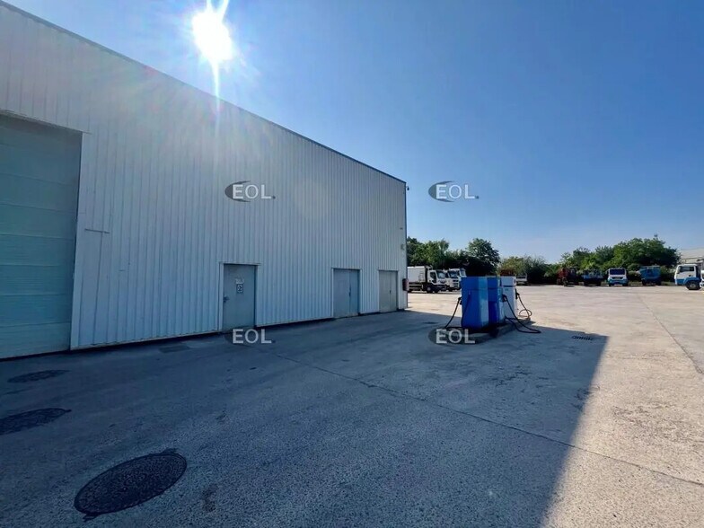 Industrial in Claye-Souilly for sale - Building Photo - Image 2 of 11