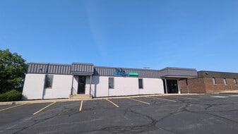 7851 Freeway Cir, Middleburg Heights OH - Warehouse