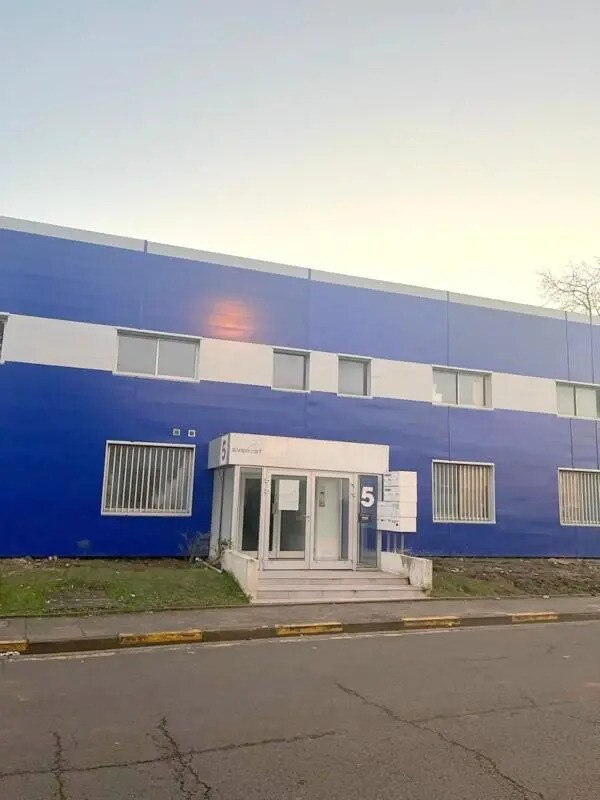 Flex in Achères for sale Building Photo- Image 1 of 29