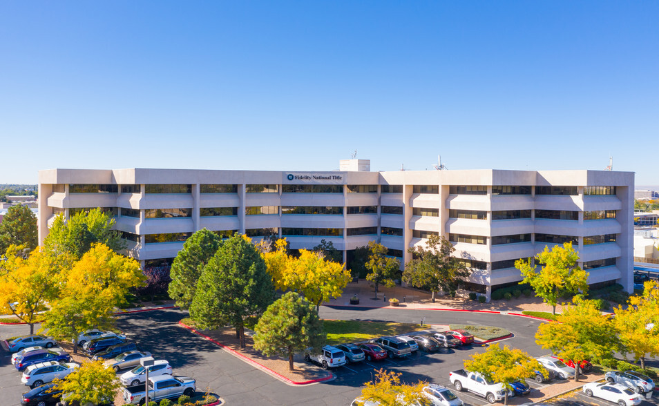 8500 Menaul Blvd NE, Albuquerque, NM for lease - Primary Photo - Image 1 of 80