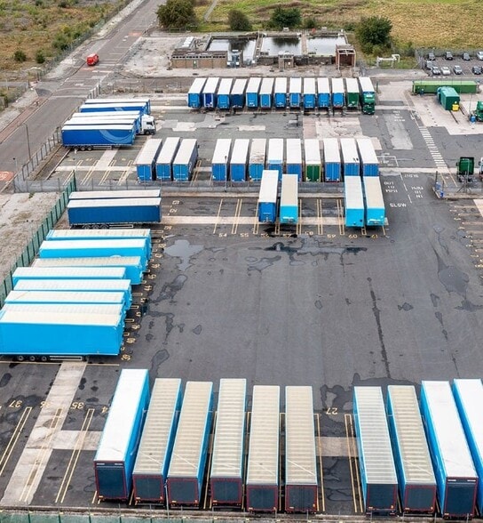 Manchester Rd, Manchester for lease - Building Photo - Image 3 of 11