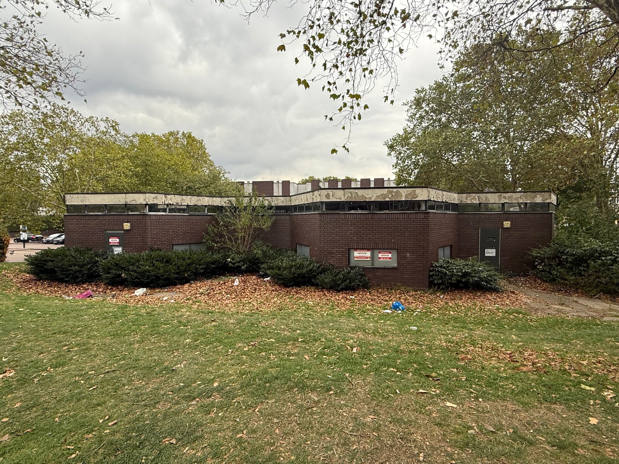 440 Cathall Rd, London for lease Primary Photo- Image 1 of 6