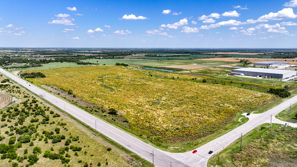 NEC of 53rd St & N Webb rd, Bel Aire, KS for lease - Building Photo - Image 2 of 4