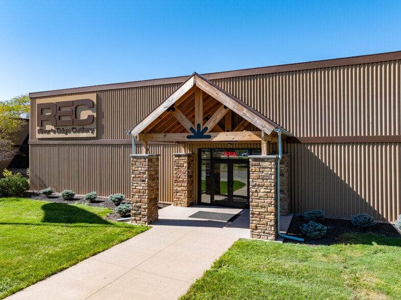 4601 Lyman Dr, Hilliard, OH for sale - Building Photo - Image 1 of 3