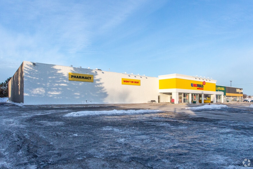 1226 Place D'orleans Dr, Ottawa, ON for lease - Building Photo - Image 3 of 3