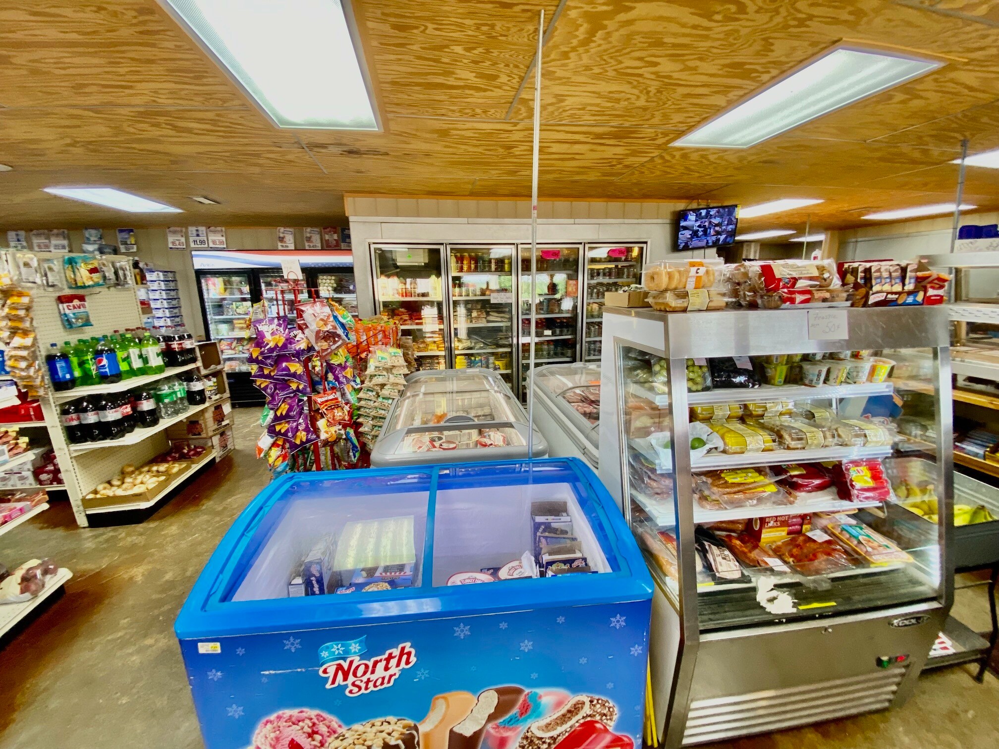 3006 Highway 330, Coffeeville, MS 38922 TNT Mini Mart