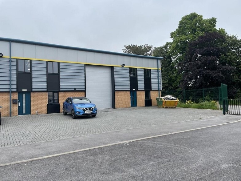 1-4 Diamond Way, Stone for lease - Building Photo - Image 3 of 22