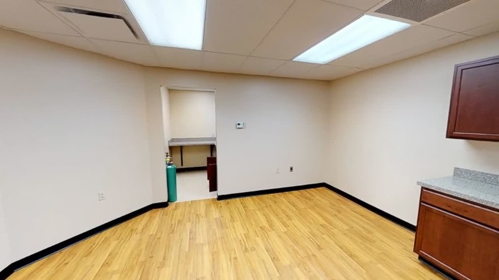 6121 SW 12th St, Topeka, KS for sale - Commercial Listing Video - Image 2 of 6