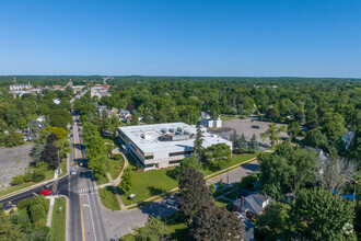 645 W Grand River Ave, Howell, MI - aerial  map view