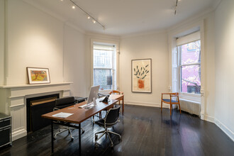 35 E 67th St, New York, NY for lease Building Photo- Image 1 of 8