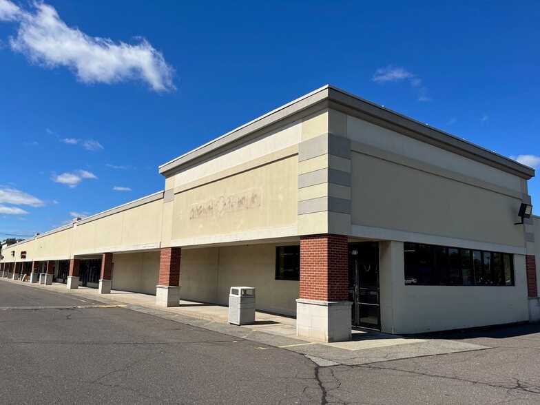 950-978 N Colony Rd, Wallingford, CT for lease - Building Photo - Image 1 of 4