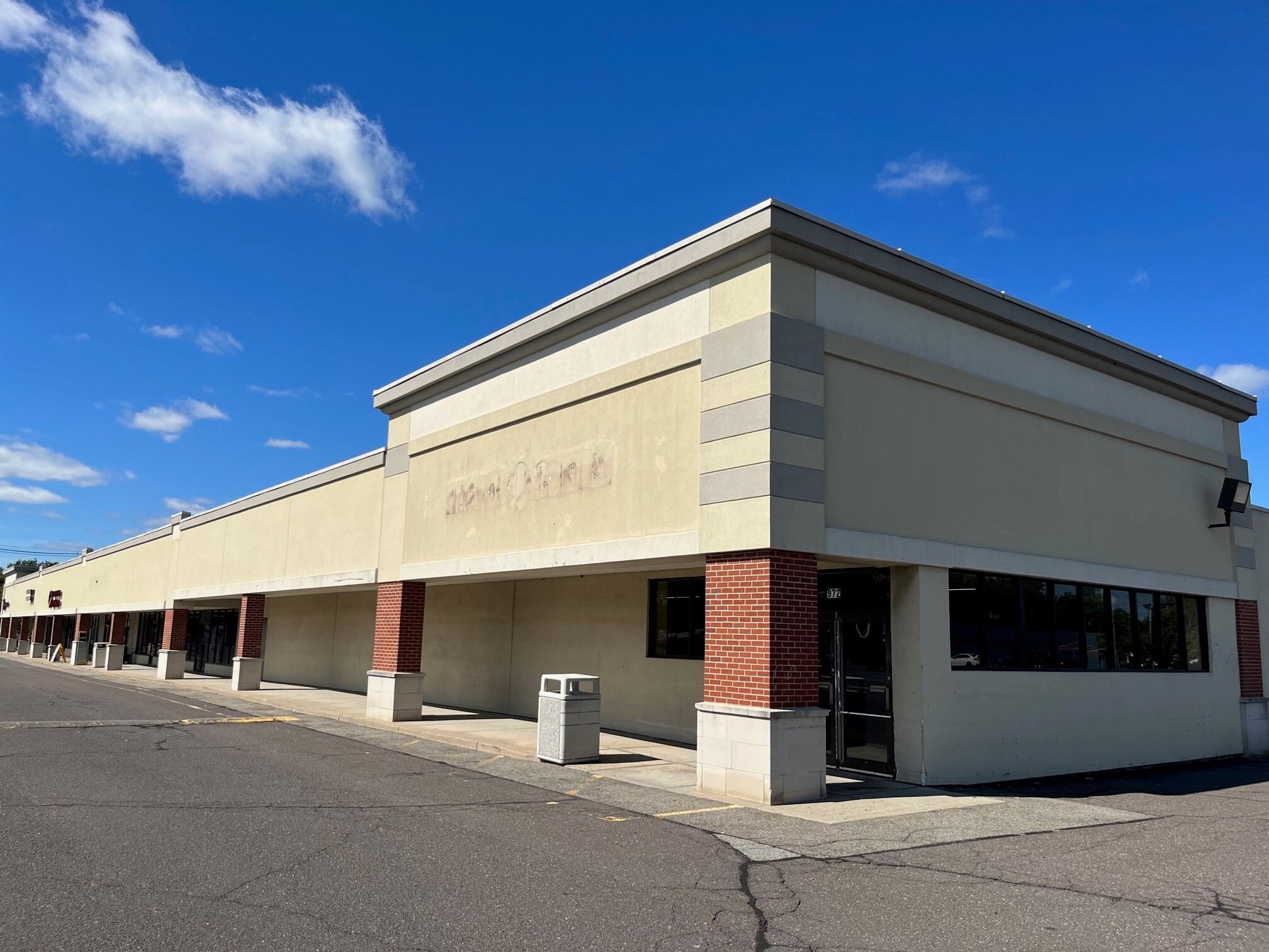 950-978 N Colony Rd, Wallingford, CT for lease Building Photo- Image 1 of 5