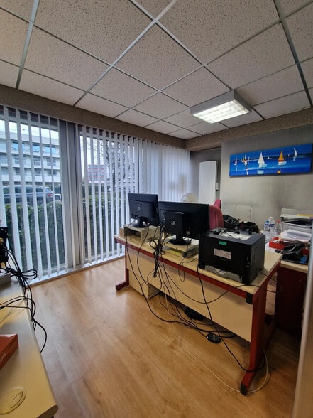 58 Avenue Guynemer, Marcq-en-Baroeul for sale - Building Photo - Image 3 of 5