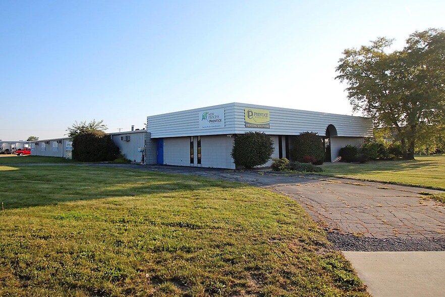 4236 W Ferguson Rd, Fort Wayne, IN for sale - Building Photo - Image 1 of 36